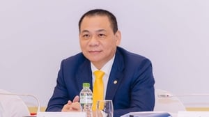 Mr. Pham Nhat Vuong wants to contribute 48 million Vingroup shares to VinSpeed