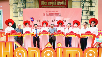 ការតាំងពិព័រណ៍រូបថតចំនួន 100 “កាសែតហាណូយ ម៉ី និងរាជធានីលើមាគ៌ាអភិវឌ្ឍន៍”