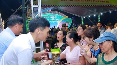 하노이, 남부 지방 문화와 연계된 OCOP 제품 소개 행사 개최